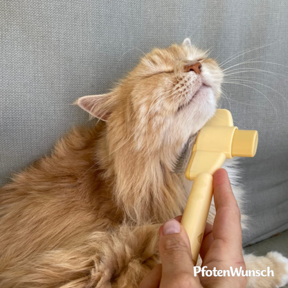 One-click detangling brush
